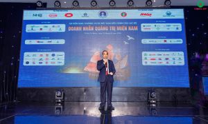 OMEGA THÔNG BÁO LỊCH NGHỈ LỄ 30/4 - 1/5 38 Ông Nguyễn Đặng Hiến – Chủ nhiệm CLB Doanh nhân Quảng Trị Miền Nam - Tổng Giám đốc Công ty Tân Quang Minh phát biểu và tuyên bố khai mạc Sự kiện